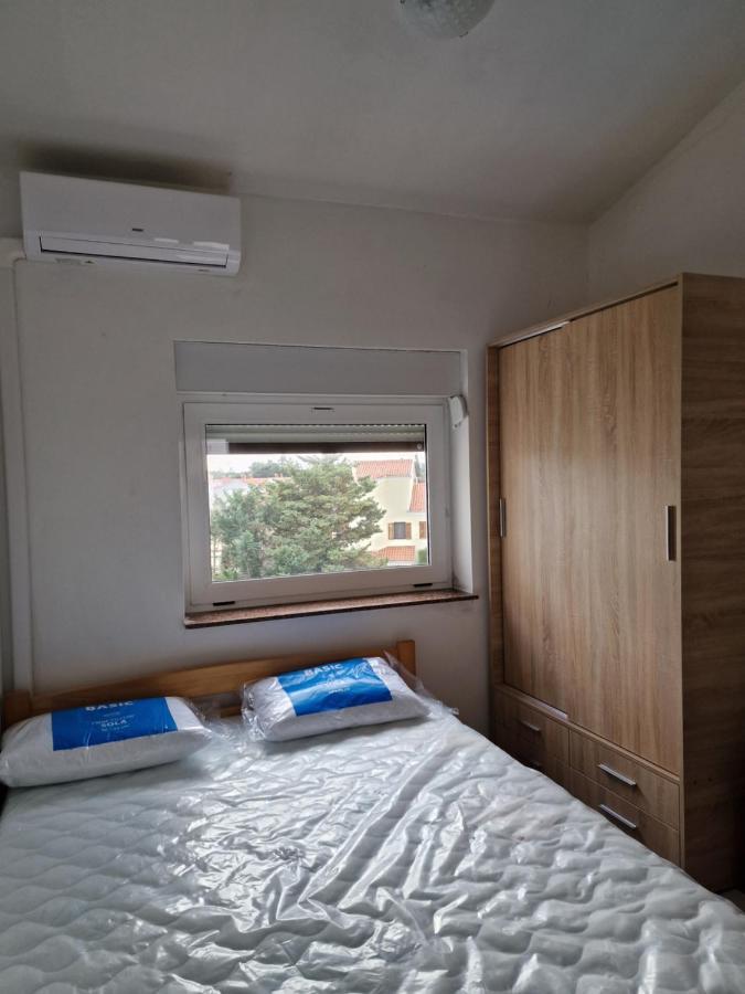 Apartmani Carla เมดูลิน ภายนอก รูปภาพ